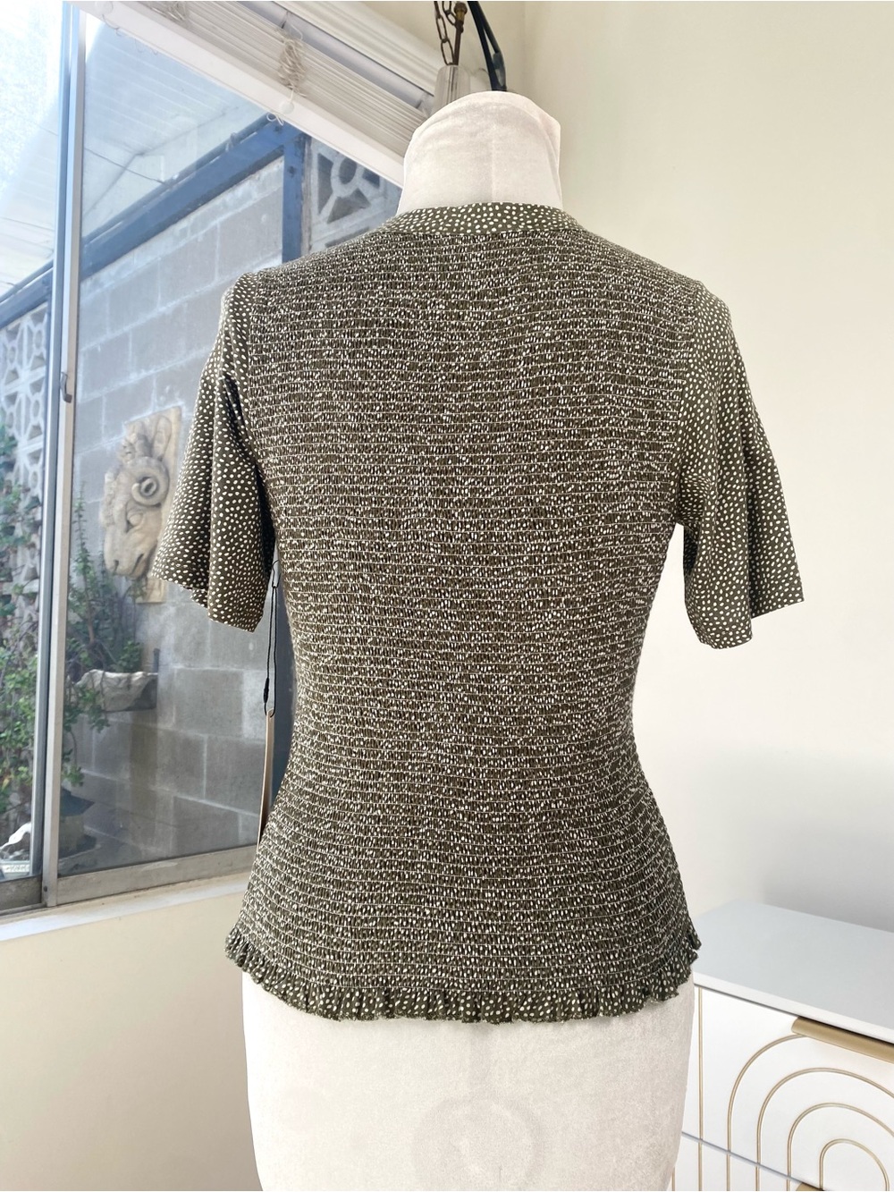 Nation LTD NWT Pima Cotton Olivia Smocked Tee in Olive Tossed Petals, S - Picture 7 of 11
